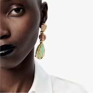 NEW Luxe Gold Emerald Drop Earrings